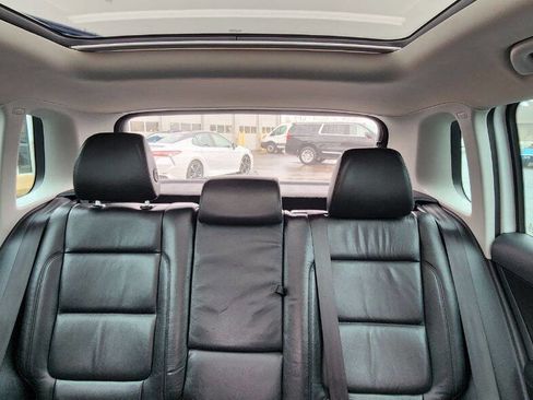 Used 2017 Volkswagen Tiguan Sport image 23