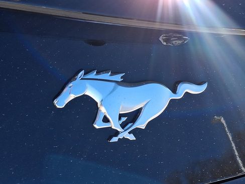 Certified 2025 Ford Mustang Coupe image 29