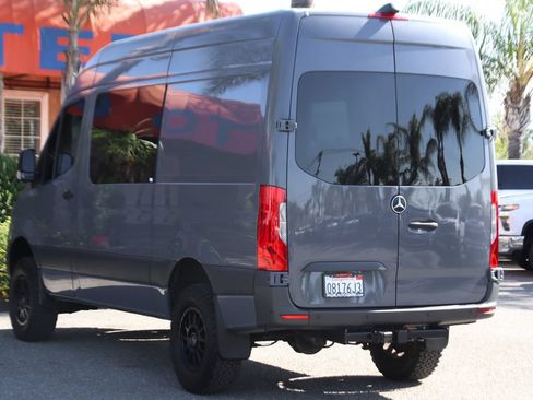 Used 2021 Mercedes-Benz Sprinter 2500 image 6