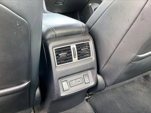 Used 2023 Nissan Maxima SL FWD image 15