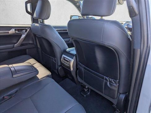 Used 2021 Lexus GX 460 Premium w/ Premium Package image 29