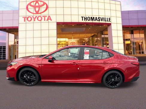 New 2026 Toyota Camry SE image 8