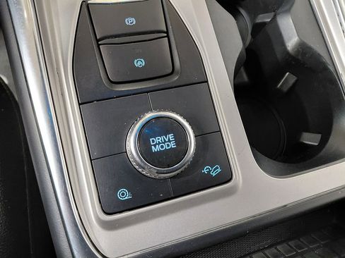 Certified 2022 Ford Explorer Limited AWD/4WD image 33