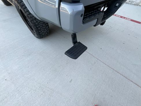 Used 2020 Toyota Tacoma TRD Sport w/ Technology Package image 14