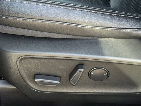 Used 2022 Ford Escape SEL image 7