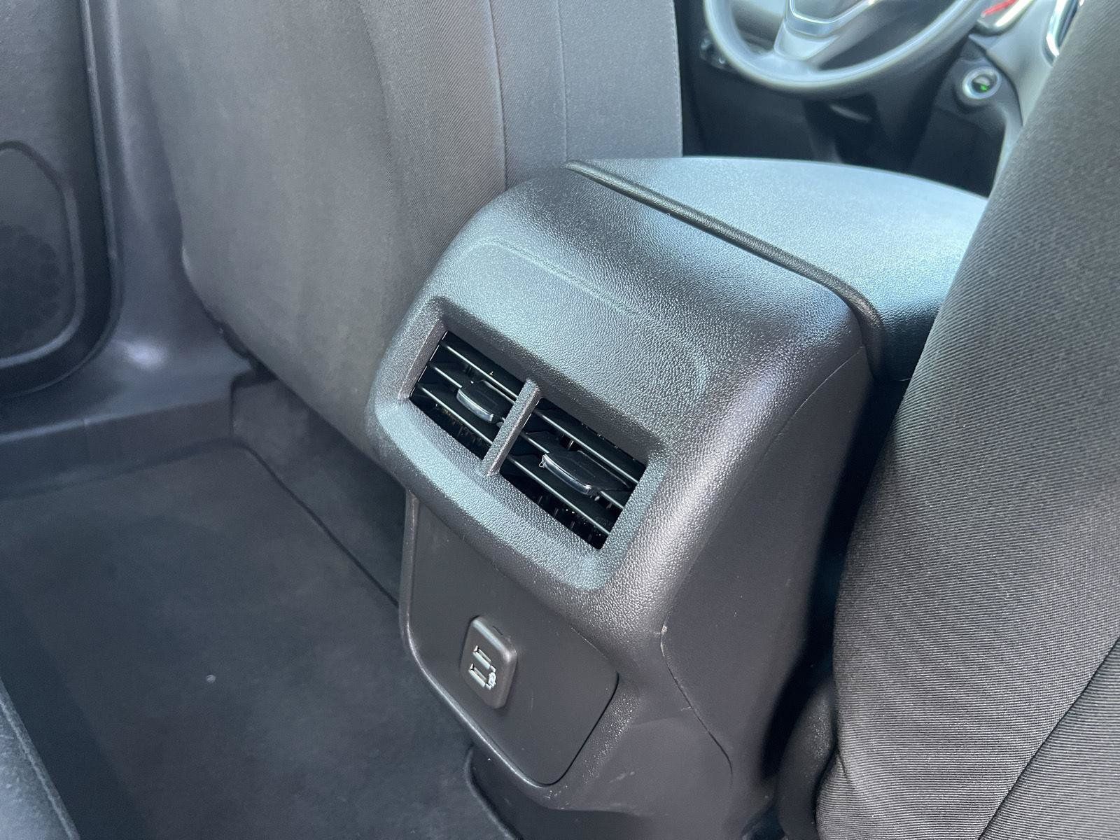 Used 2024 Chevrolet Equinox LS w/ Driver Confidence II Package AWD/4WD image 14