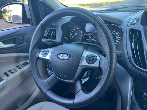 Used 2013 Ford Escape SE image 22
