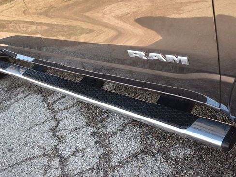 Used 2022 RAM 1500 Laramie image 15