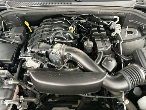 Used 2025 Dodge Durango GT RWD image 31