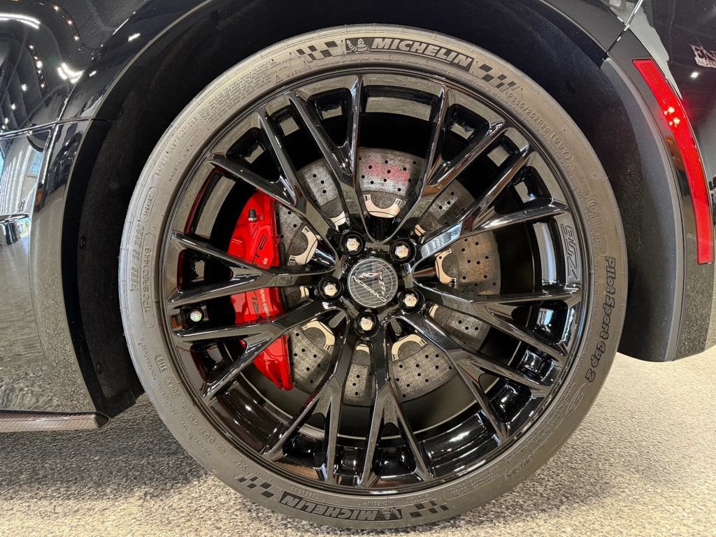Used 2019 Chevrolet Corvette Z06 RWD image 29
