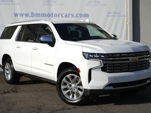 Used 2023 Chevrolet Suburban Premier RWD image 1