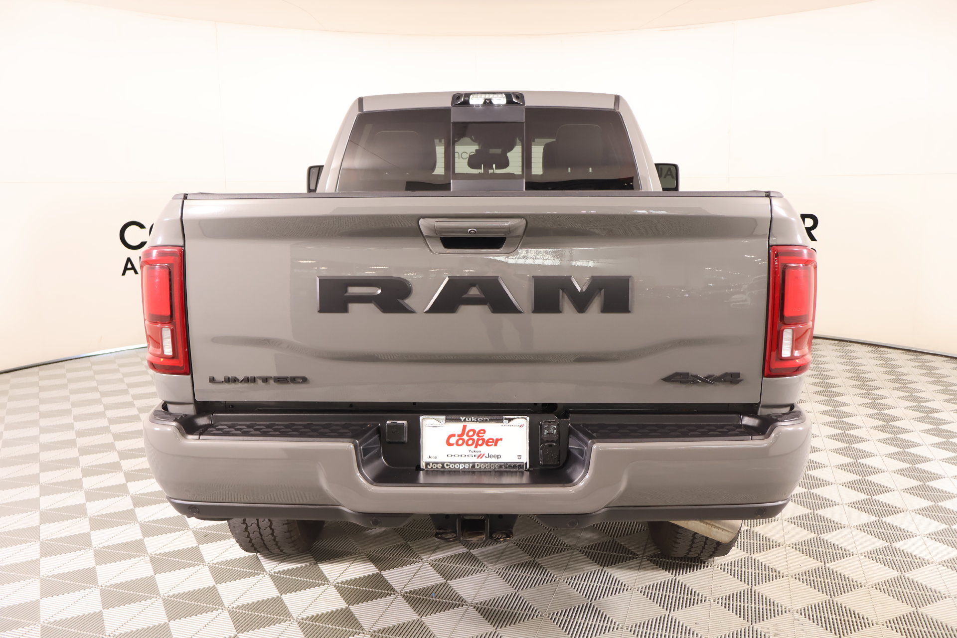 Used 2026 RAM 2500 Limited AWD/4WD image 23