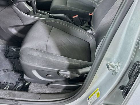 Used 2018 Chevrolet Trax LT FWD image 23