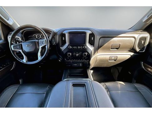 Used 2020 Chevrolet Silverado 1500 LT Trail Boss AWD/4WD image 8