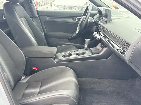 Used 2025 Honda Civic Sport image 17