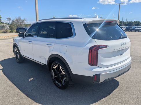 Certified 2024 Kia Telluride S AWD/4WD image 7