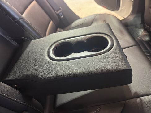 Used 2017 Volkswagen Golf Wolfsburg Edition image 25