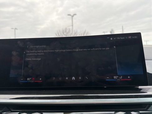 Used 2026 BMW X5 xDrive50e w/ Executive Package image 32