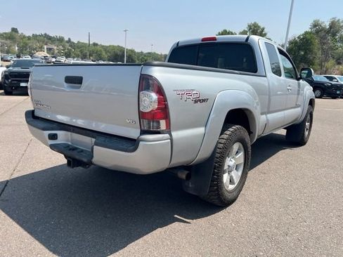 Used 2013 Toyota Tacoma 4x4 Access Cab V6 w/ TRD Sport Pkg image 5