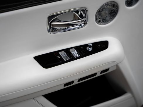 Used 2022 Rolls-Royce Ghost AWD/4WD image 69