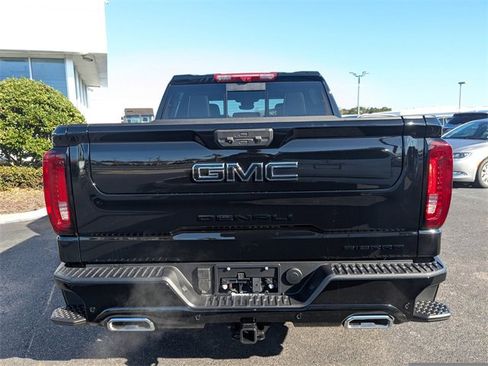 New 2026 GMC Sierra 1500 Denali Ultimate w/ LPO, Black Badging Package image 5