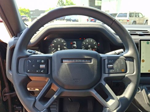 Used 2025 Land Rover Defender 110 S AWD/4WD image 20