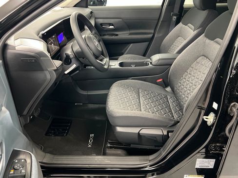 New 2026 Nissan Kicks SV w/ Cold Weather Package FWD image 17