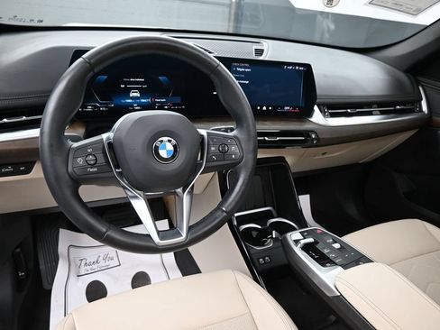 Used 2025 BMW X1 xDrive28i w/ Convenience Package AWD/4WD image 31