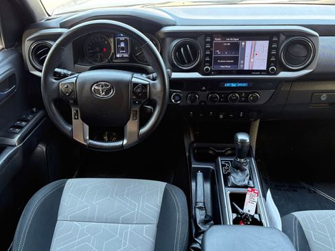 Used 2023 Toyota Tacoma TRD Off-Road w/ Technology Package AWD/4WD image 14