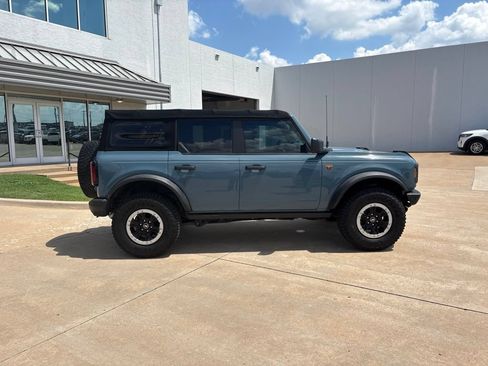 Used 2021 Ford Bronco Badlands w/ Sasquatch Package AWD/4WD image 4