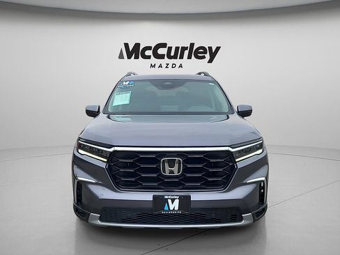 Used 2024 Honda Pilot Touring image 2