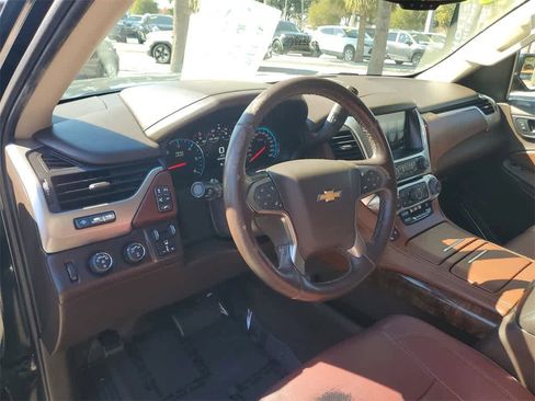 Used 2018 Chevrolet Suburban Premier image 23