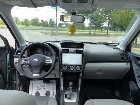 Used 2014 Subaru Forester 2.5i Limited AWD/4WD image 40