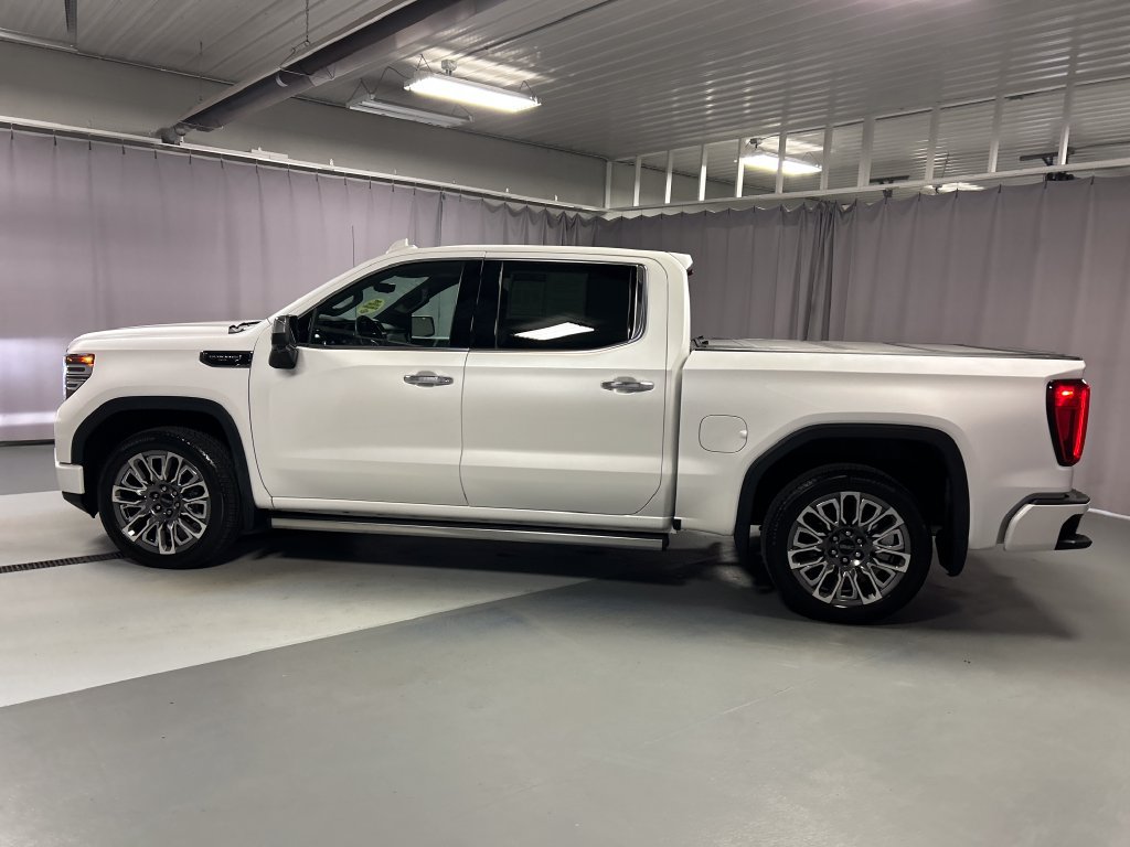 Used 2024 GMC Sierra 1500 Denali Ultimate AWD/4WD image 4
