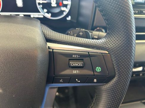 Used 2024 Mitsubishi Outlander SEL FWD image 44