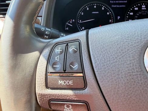 Used 2016 Lexus LS 460 w/ Comfort Package image 22