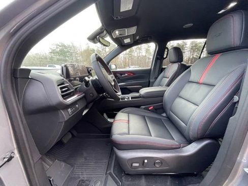 New 2026 Chevrolet Traverse RS w/ LPO, Floor Liner Package image 18