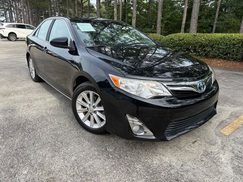 Used 2012 Toyota Camry XLE w/ Leather Pkg FWD image 1