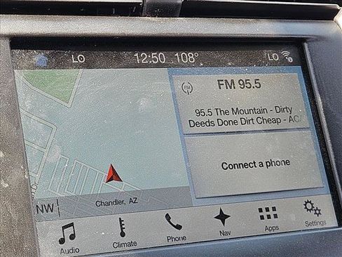 Used 2018 Ford Fusion SE w/ Fusion SE Technology Package FWD image 10