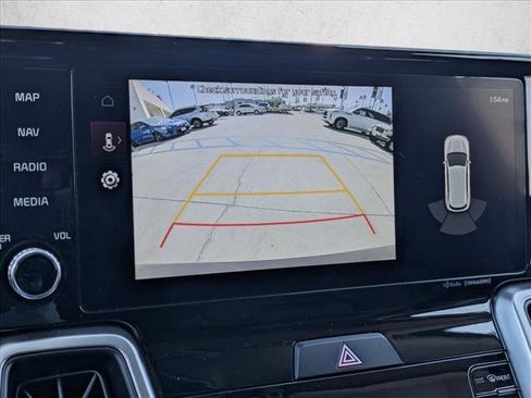 Used 2023 Kia Sorento S image 14