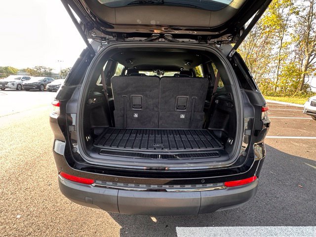 Used 2021 Jeep Grand Cherokee L Laredo AWD/4WD image 16