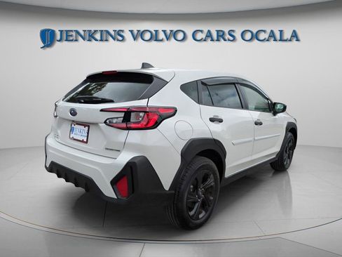 Used 2024 Subaru Crosstrek 2.0i AWD/4WD image 3