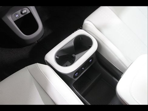 Certified 2024 Hyundai Ioniq 5 Limited AWD/4WD image 18