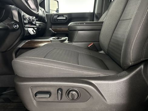 Used 2022 GMC Sierra 1500 Elevation image 12