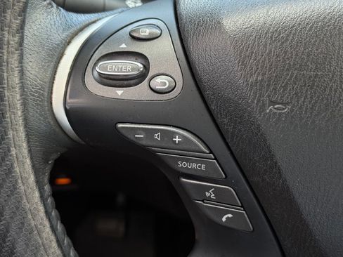 Used 2018 Nissan Pathfinder SL w/ SL Premium Package FWD image 30