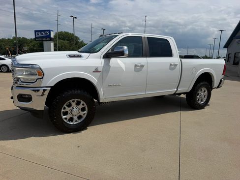Used 2019 RAM 2500 Laramie w/ Cold Weather Group AWD/4WD image 7
