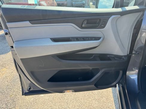 Used 2018 Honda Odyssey EX-L image 10