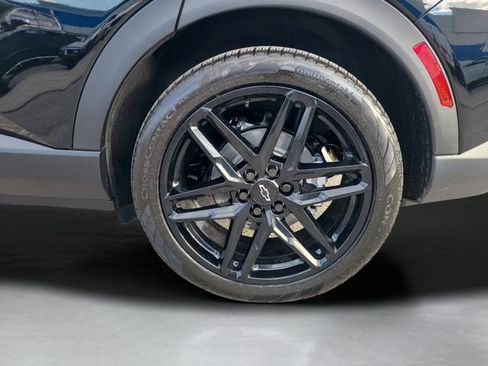 New 2026 Chevrolet Equinox EV LT image 34