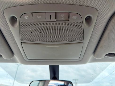 Used 2020 Nissan Pathfinder S FWD image 16