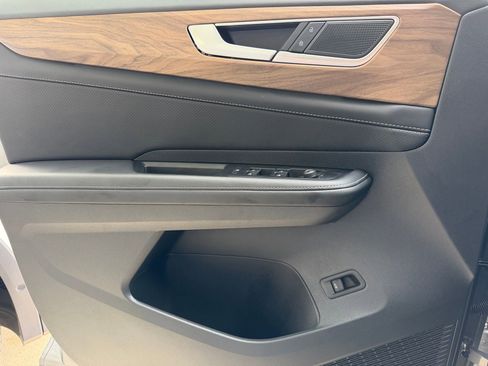 Certified 2026 Volkswagen Atlas SE FWD image 21